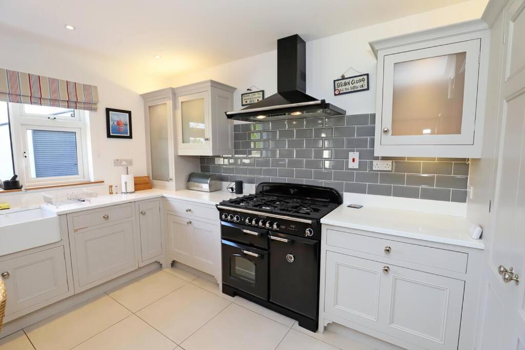 Luxury Detached Home Close To Strangford Lough Killinchy Buitenkant foto